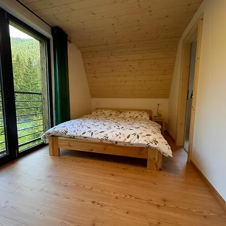 Huska Alpesi faház